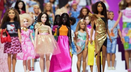 2 Selling the Barbiecore Aesthetic_2_11zon